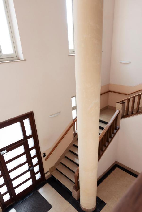 Interno 6 Guest House Кунео Экстерьер фото