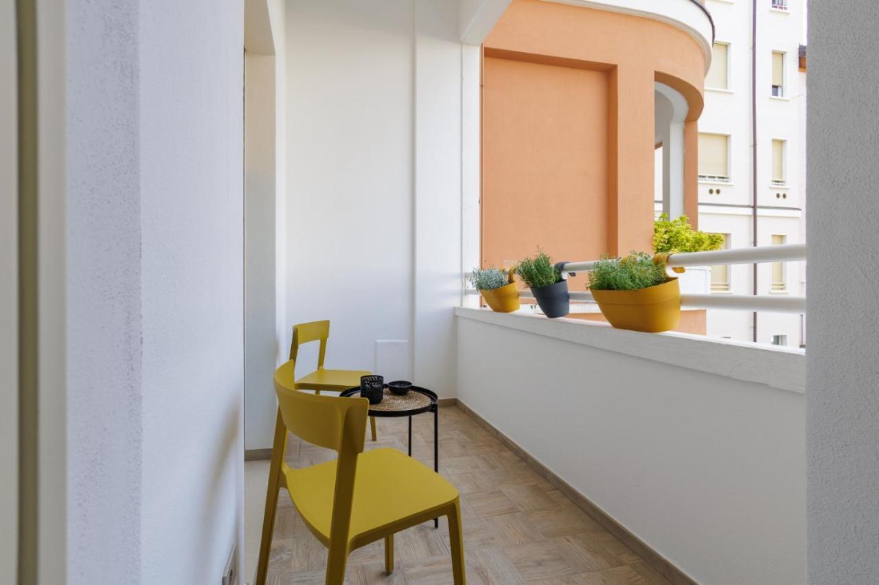 Interno 6 Guest House Кунео Экстерьер фото